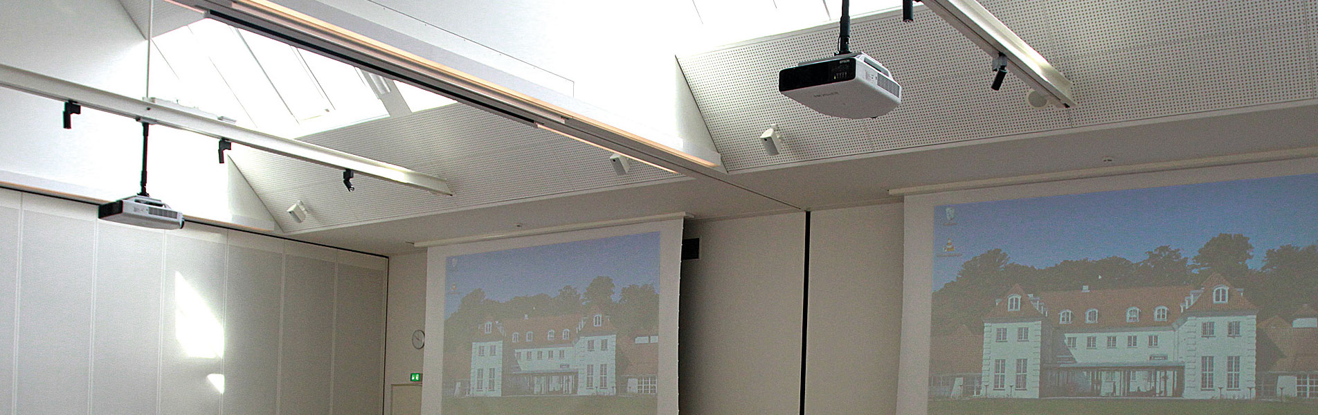 Rungstedgaards konferencelokale kan både fungere som ét stort lokale men kan også deles op i fire mindre lokaler eller seks grupperum