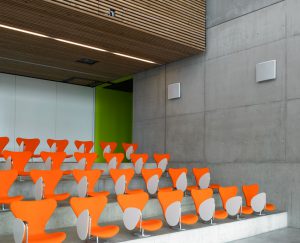 Funktionalitet og fleksibilitet er tænkt ind i arkitekturen, og lyd og billede følger med