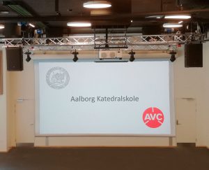 Et brugervenligt setup, der styres via touchpanel