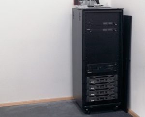 Det enkle rack gemmer på den bagvedliggende teknik.