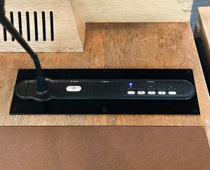 Afstemning foregår direkte fra Bosch mikrofonerne