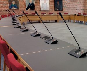 Bosch Konferencesystem med svanehals mikrofoner