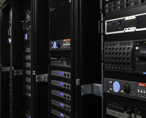 Med Dolby i racket kan Kosmorama leverer den anerkendte kvalitetslyd Dolby Atmos