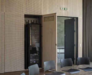 racket placeret i skabet